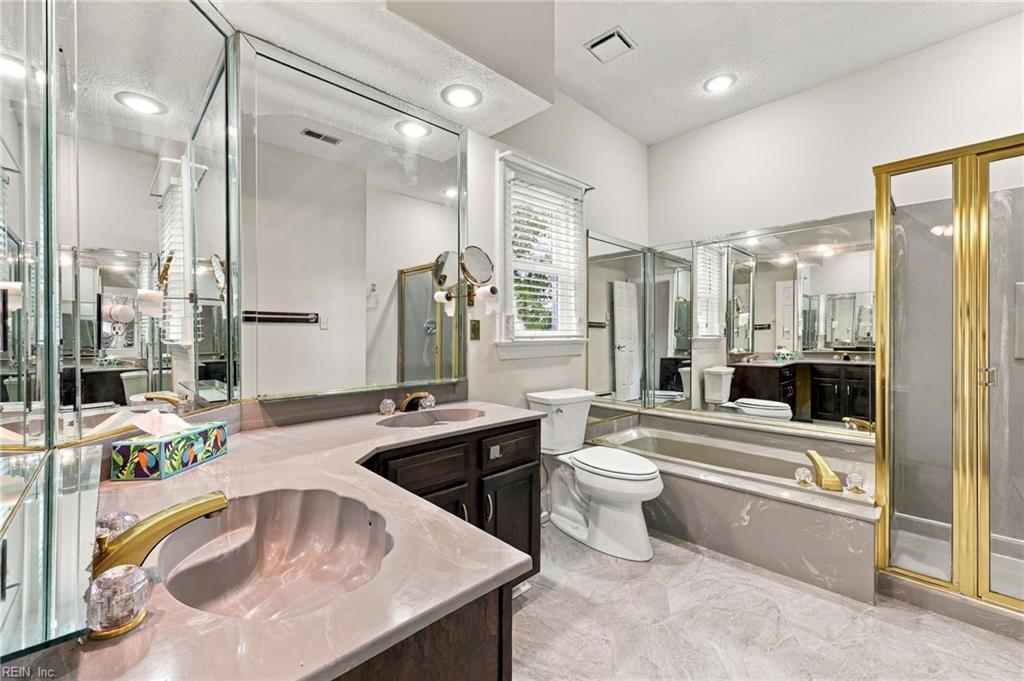 1028 Collection Creek Way Property Photo 25