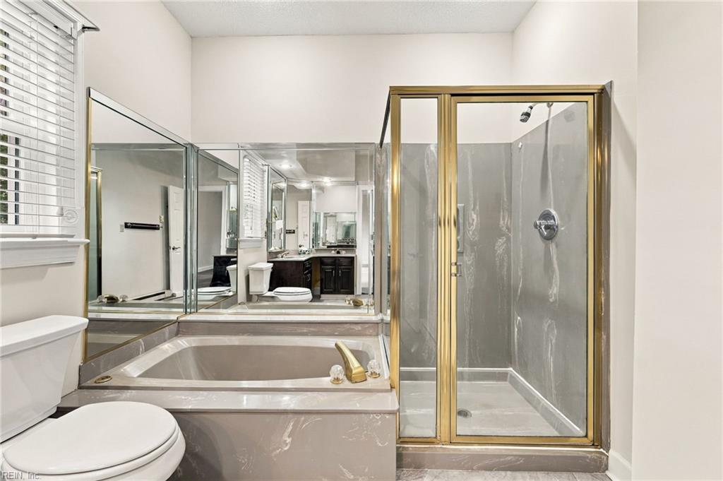 1028 Collection Creek Way Property Photo 26