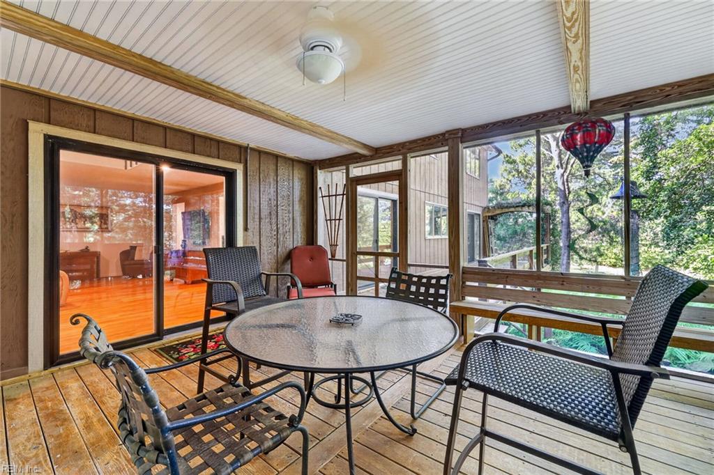 1546 Moores Point Rd Property Photo 10