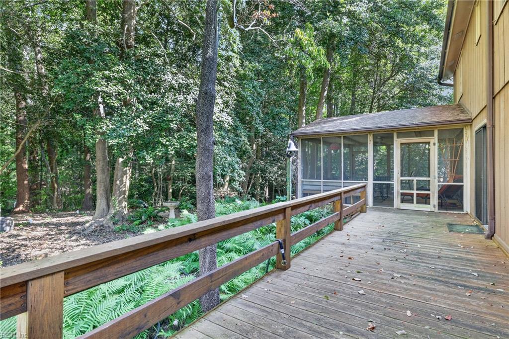 1546 Moores Point Rd Property Photo 32