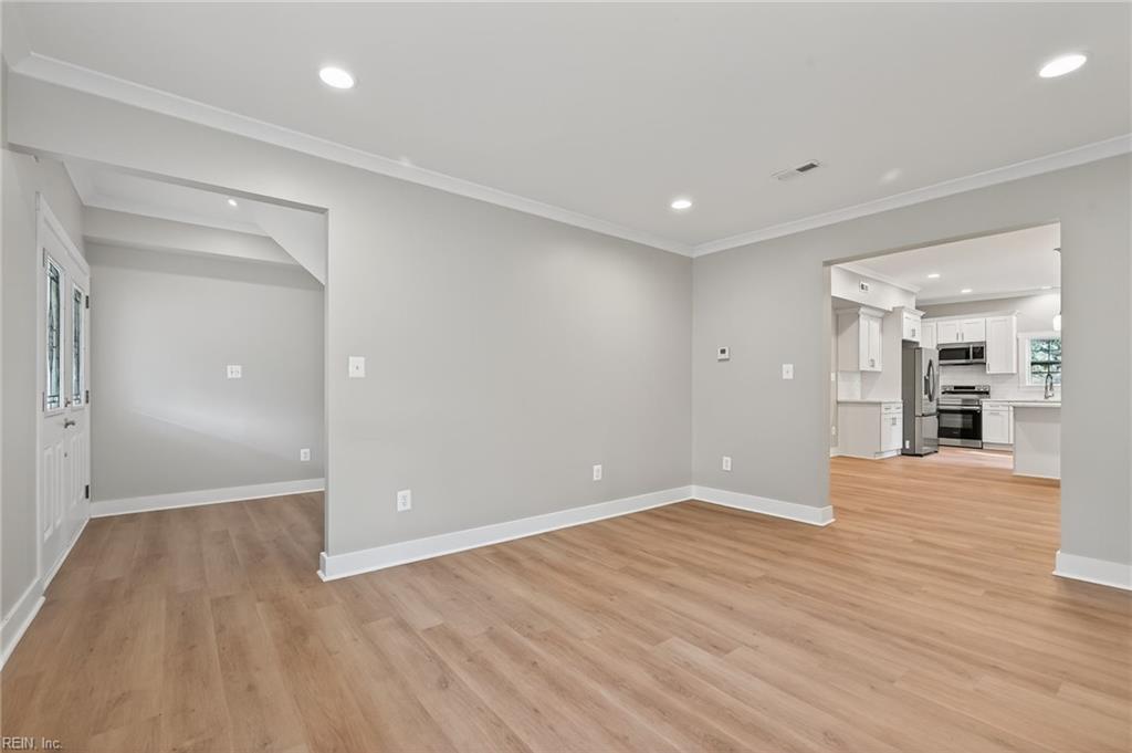 22077 Main St Property Photo 17