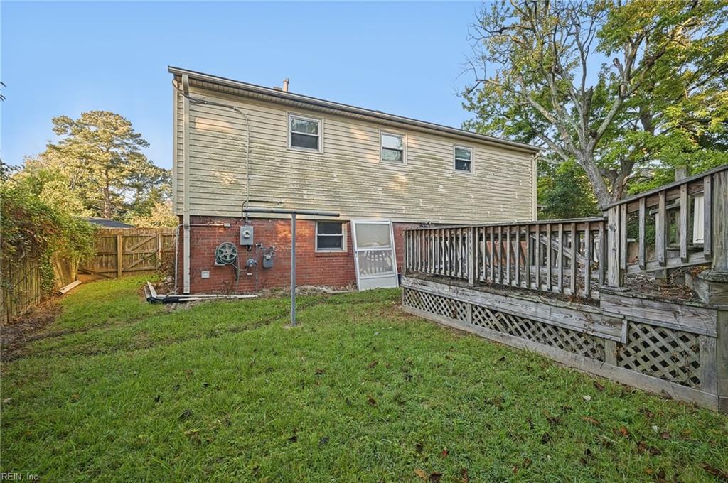 424 Pepper Mill Ln Property Photo 6