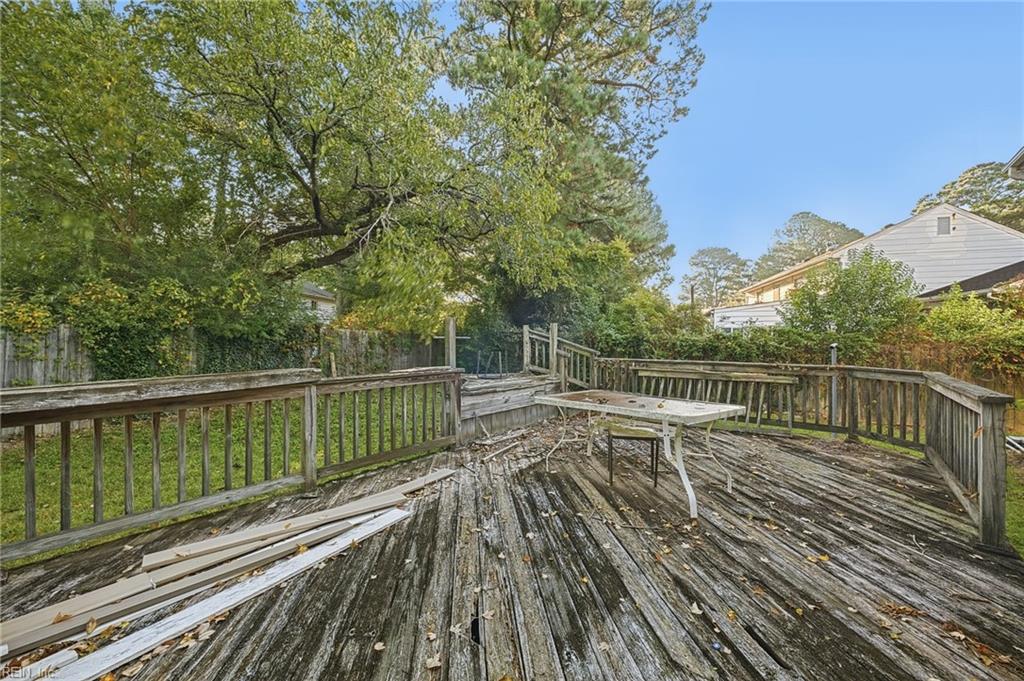 424 Pepper Mill Ln Property Photo 8