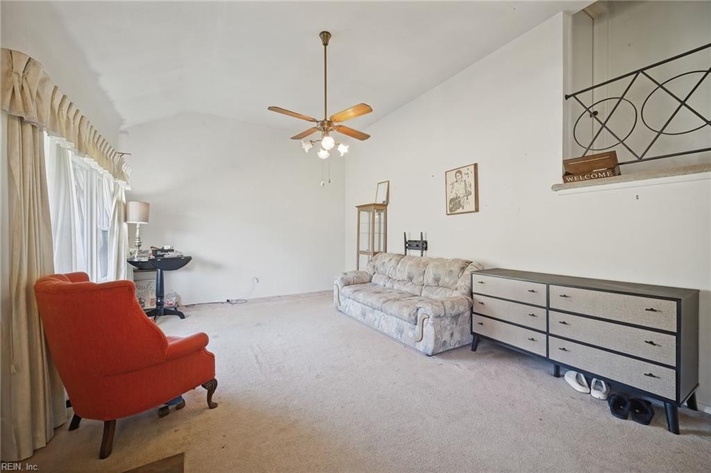 424 Pepper Mill Ln Property Photo 10