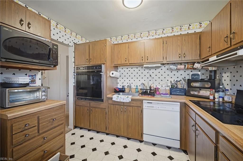 424 Pepper Mill Ln Property Photo 12