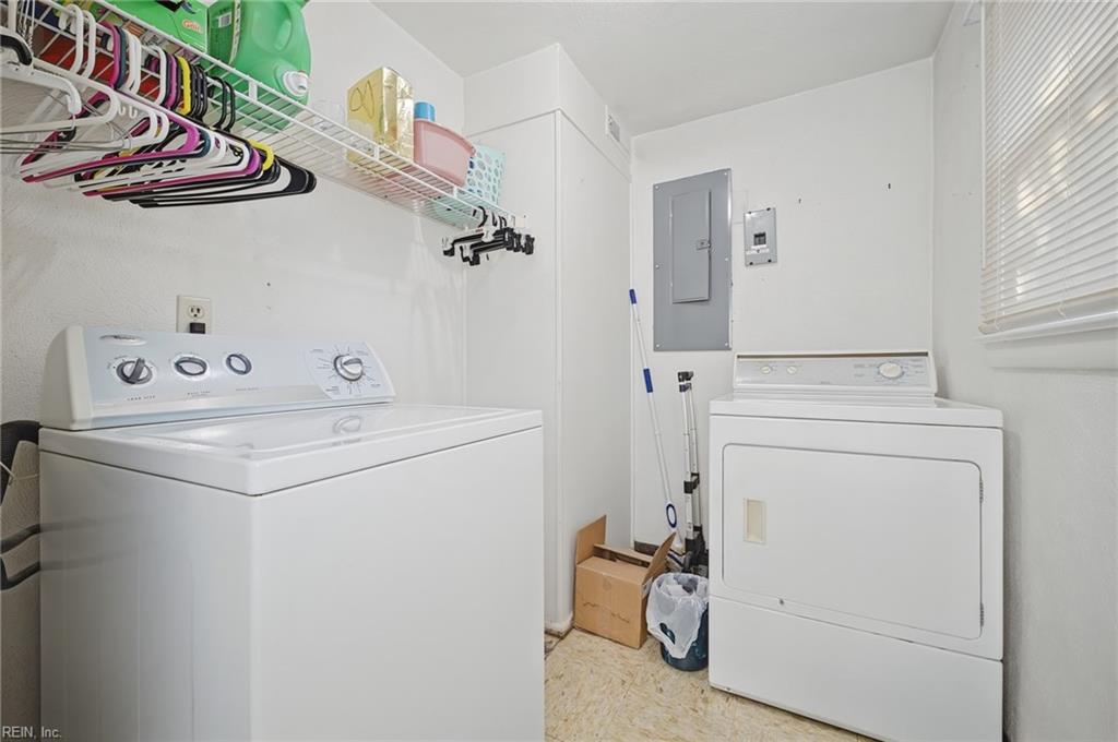 424 Pepper Mill Ln Property Photo 16