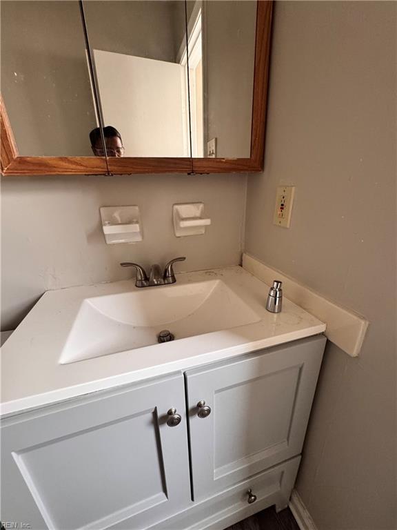 3213 Wimbledon Way Property Photo 4