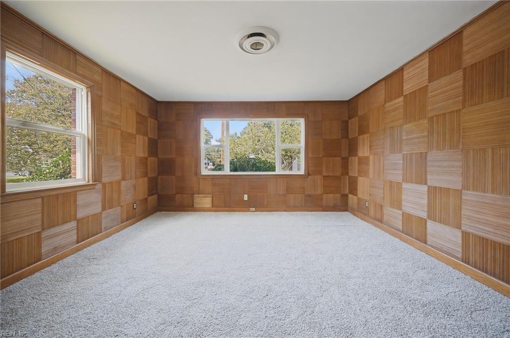 201 Forsythe St Property Photo 11