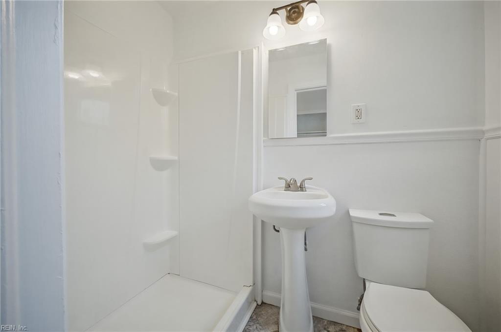 201 Forsythe St Property Photo 22