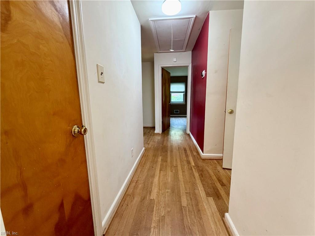 436 Thole St Property Photo 15