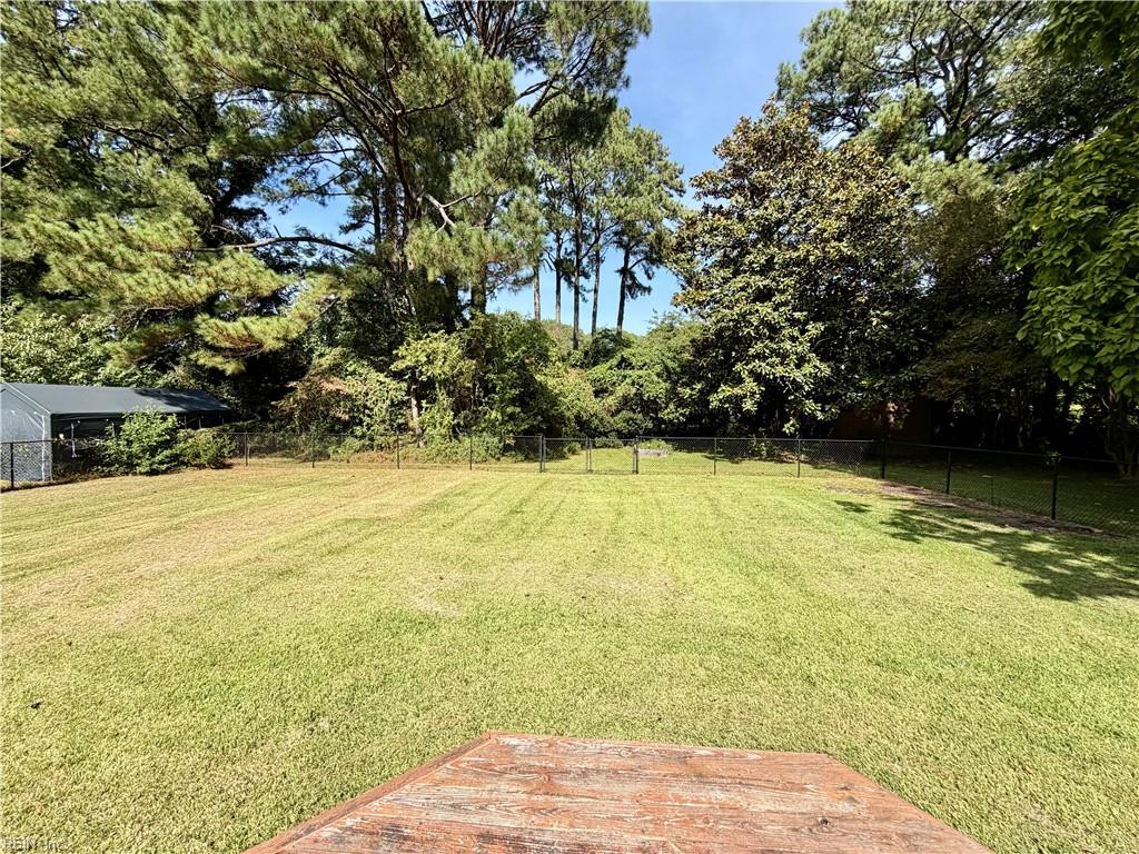 436 Thole St Property Photo 34