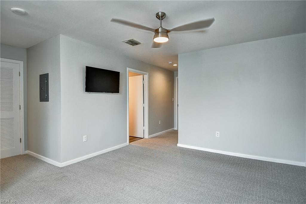 215 Brooke Ave Property Photo 4