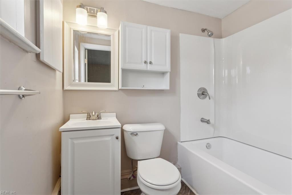 549 Longfellow Ave Property Photo 15