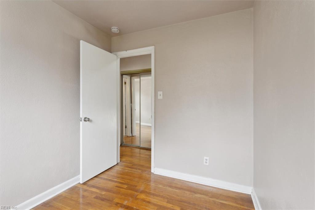549 Longfellow Ave Property Photo 20
