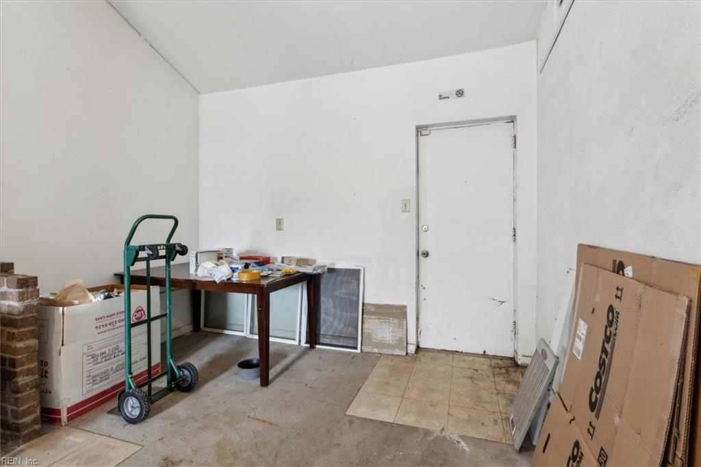549 Longfellow Ave Property Photo 30