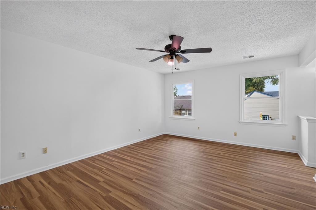 5681 Shinfield Dr Property Photo 16