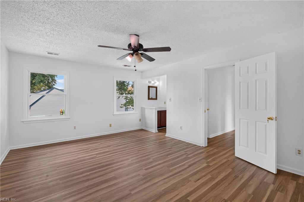 5681 Shinfield Dr Property Photo 17