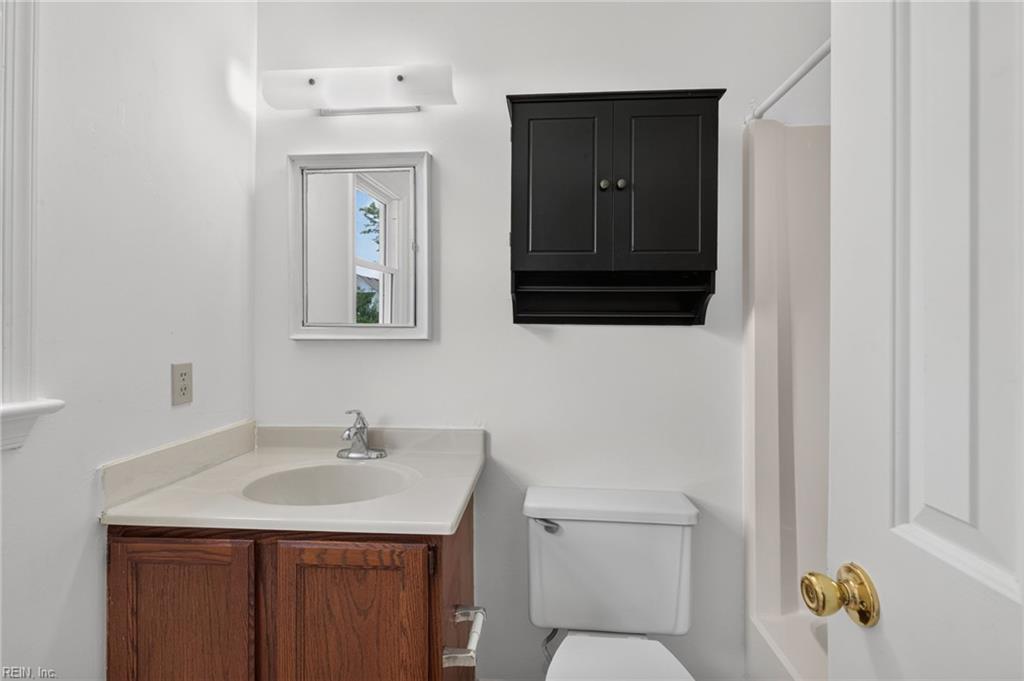5681 Shinfield Dr Property Photo 21