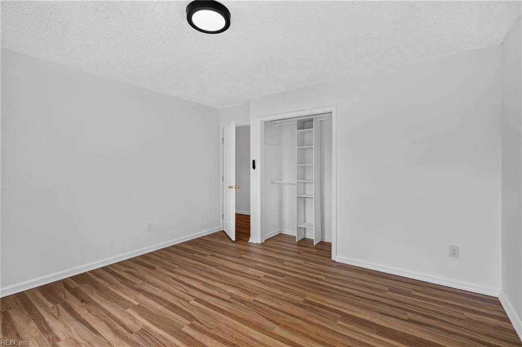 5681 Shinfield Dr Property Photo 27