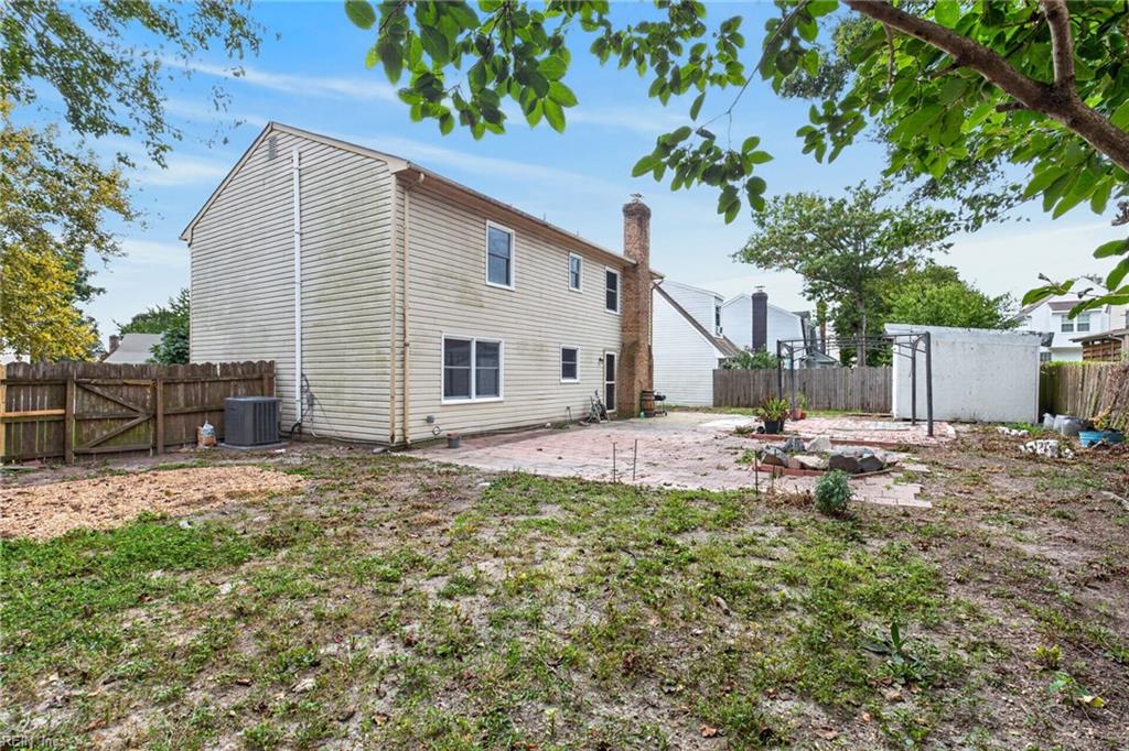 5681 Shinfield Dr Property Photo 33