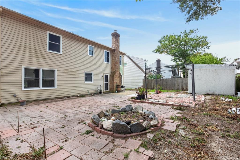 5681 Shinfield Dr Property Photo 34