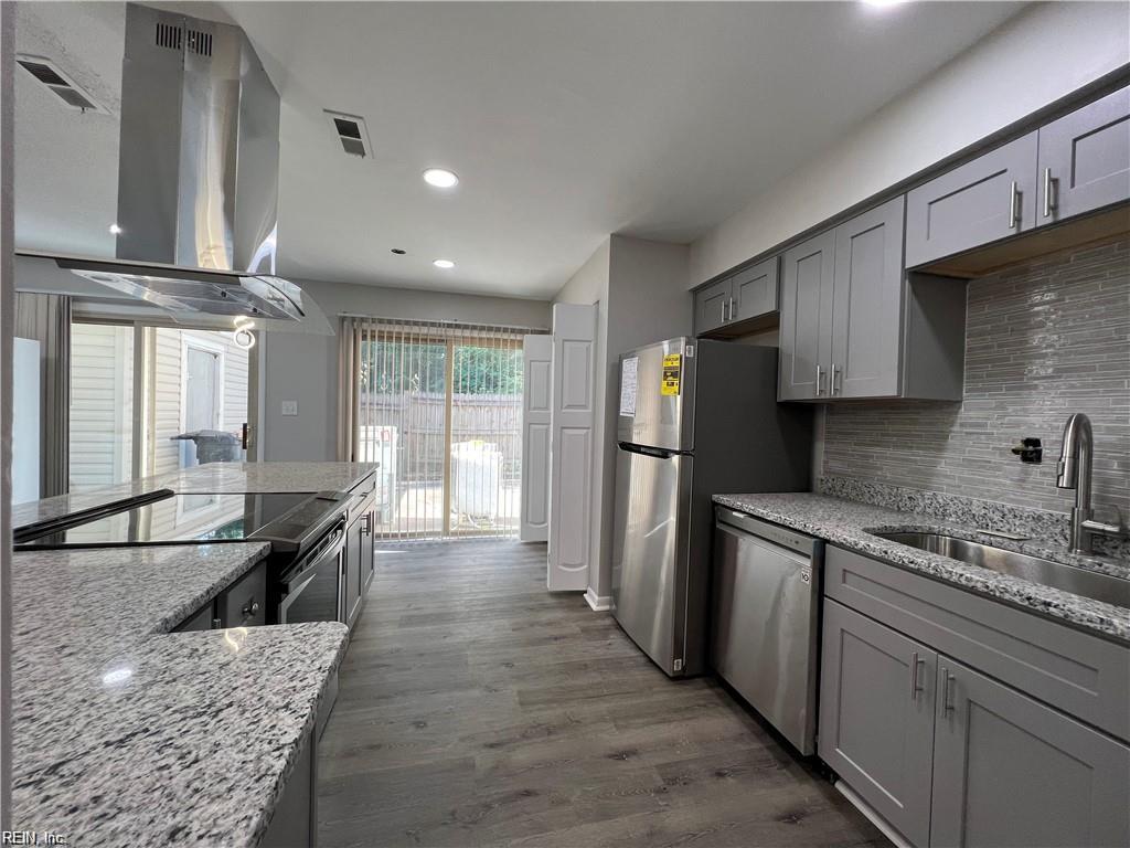5025 Eaton Ct Ct Property Photo 1
