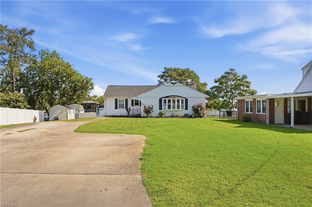 1 Idlewood Ave Property Photo 3
