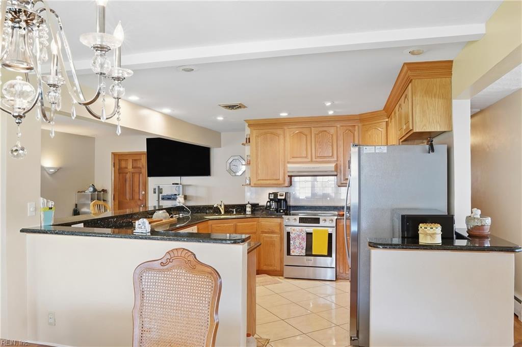 1 Idlewood Ave Property Photo 11