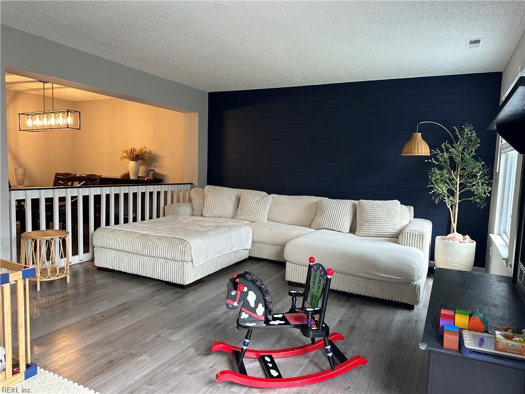 1536 Sword Dancer Dr Property Photo 4