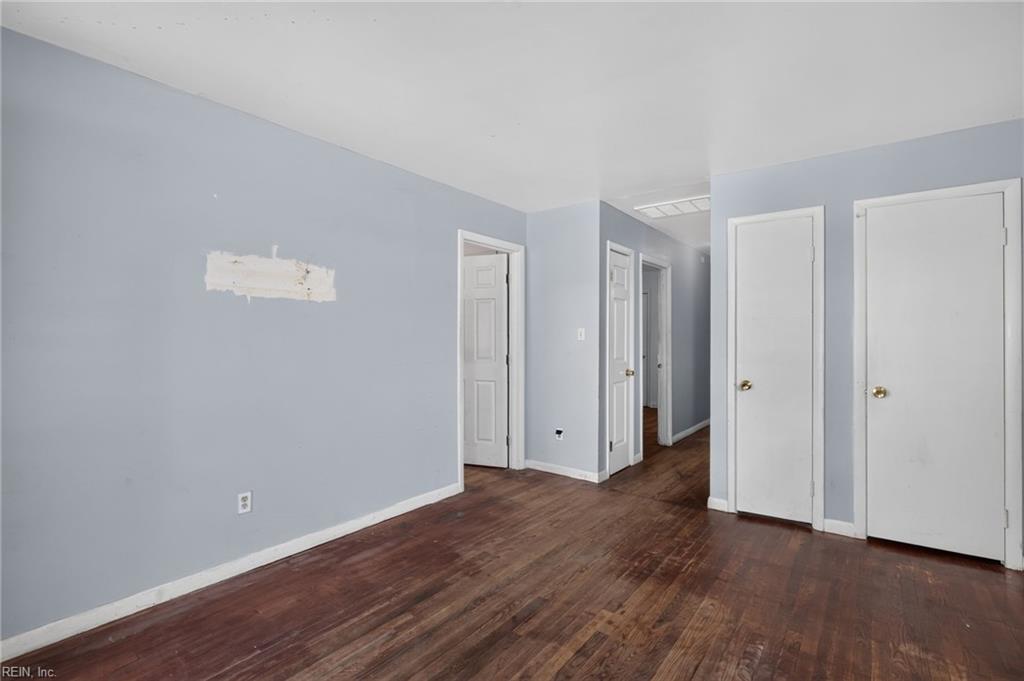 1242 25th St Property Photo 5
