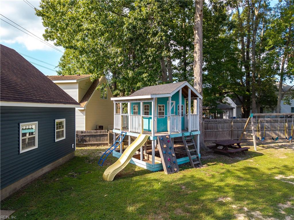 2044 Columbo Ave Property Photo 35