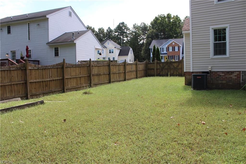 2712 Executive Dr Property Photo 6