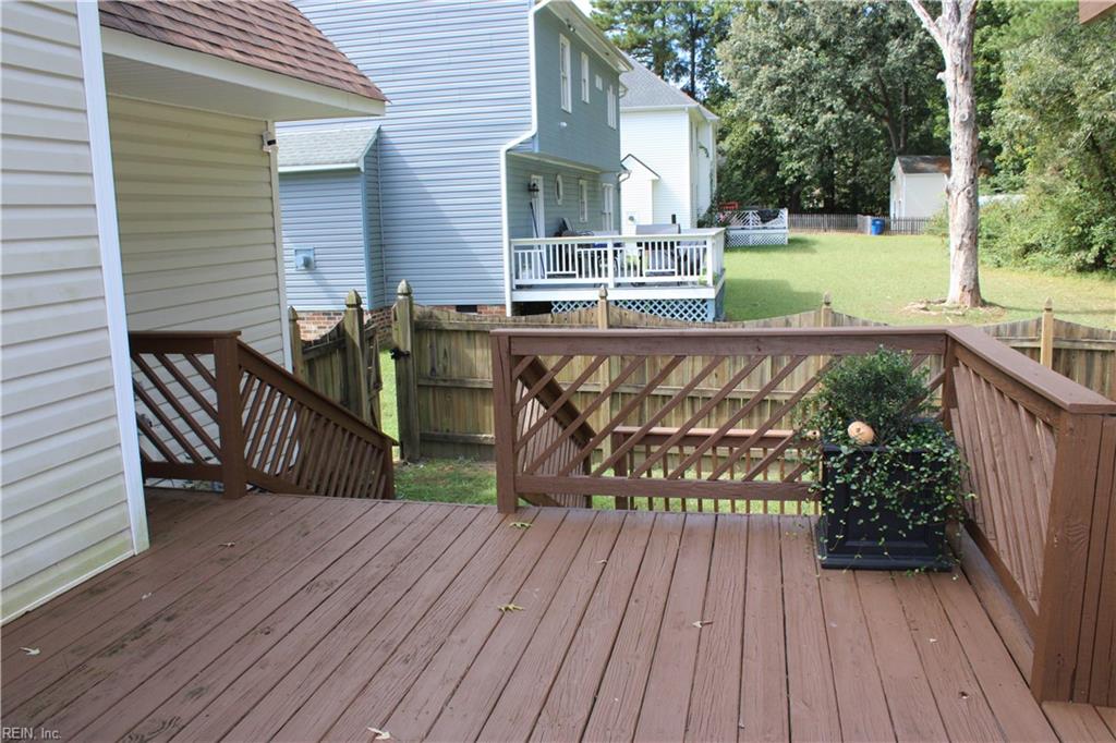 2712 Executive Dr Property Photo 7