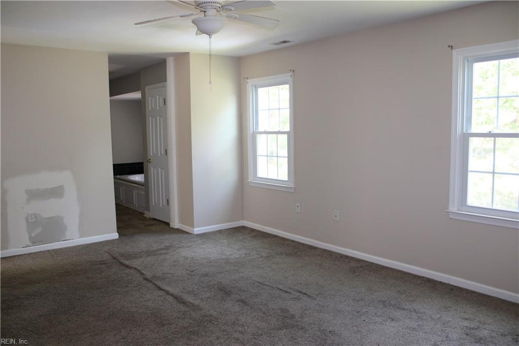 2712 Executive Dr Property Photo 18