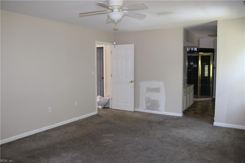2712 Executive Dr Property Photo 19
