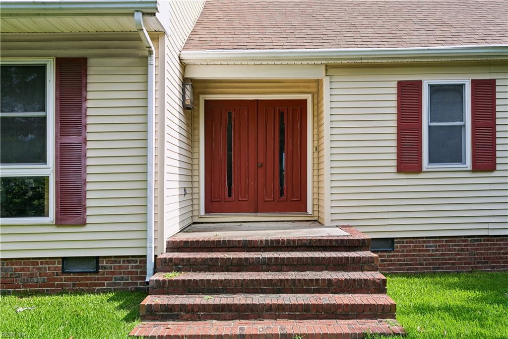 719 Poquoson Ave Property Photo 9