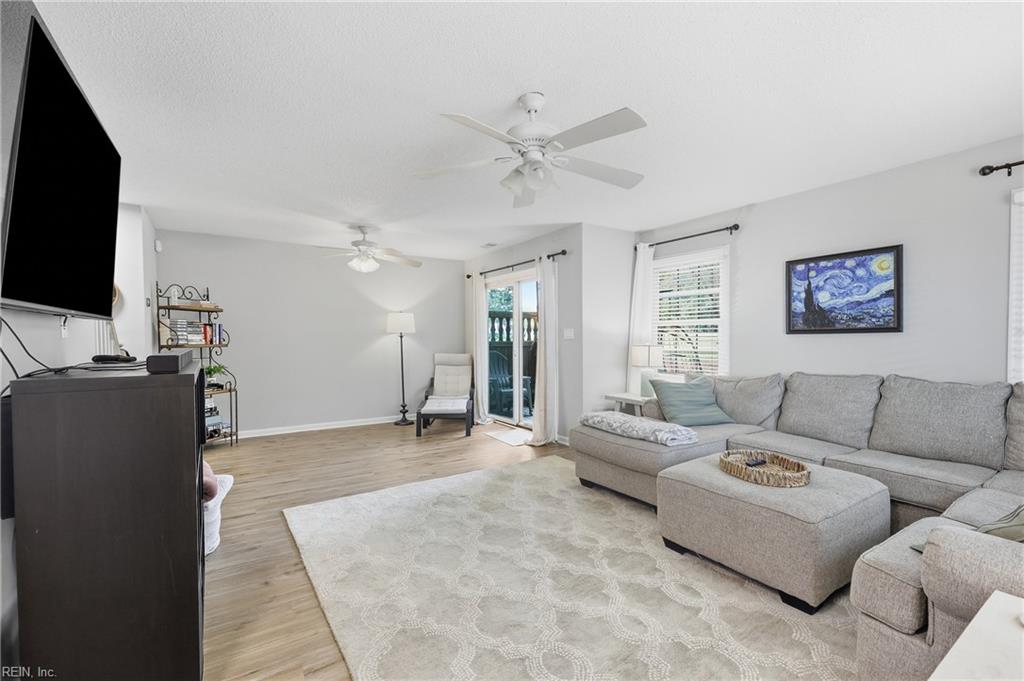 1005 Winged Foot Ct Property Photo 6