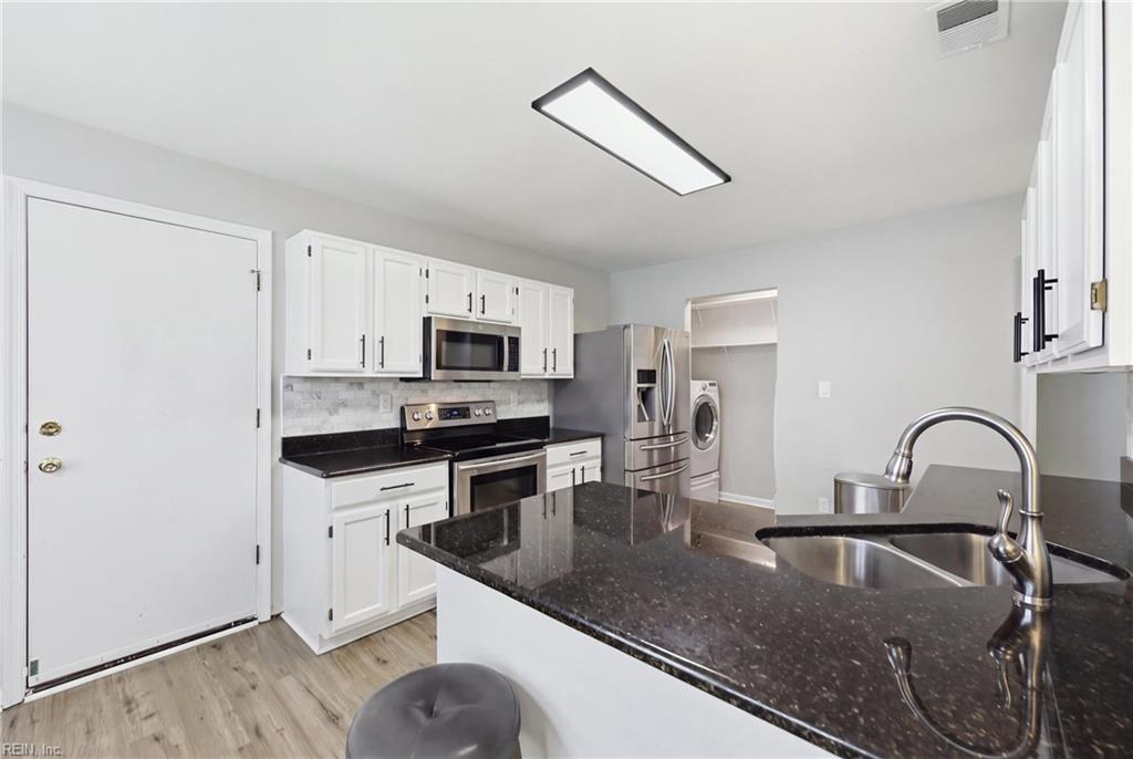 1005 Winged Foot Ct Property Photo 16
