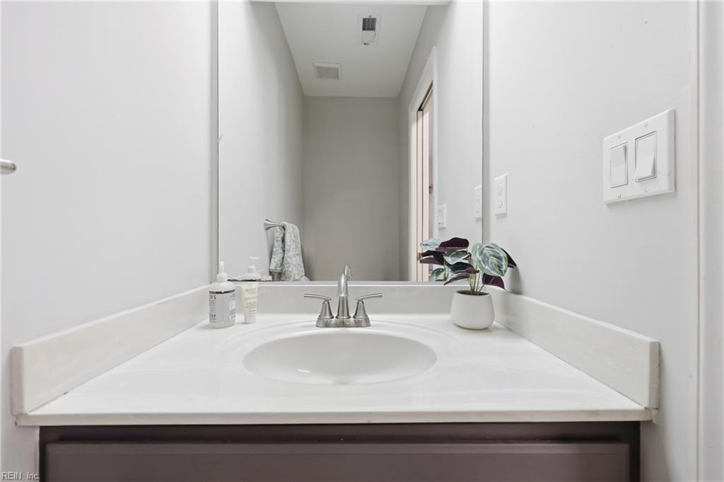 1005 Winged Foot Ct Property Photo 19