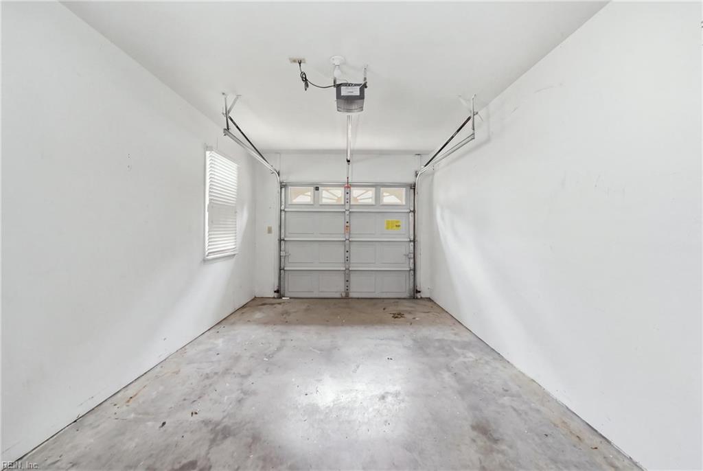 1005 Winged Foot Ct Property Photo 32