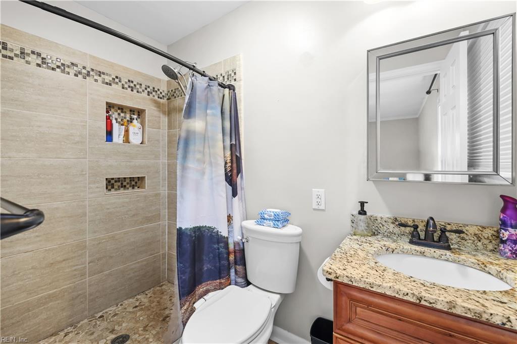 3701 Gladstone Dr Property Photo 14