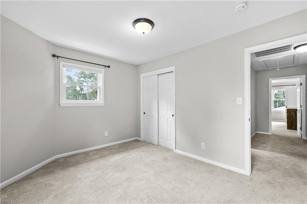 3701 Gladstone Dr Property Photo 23