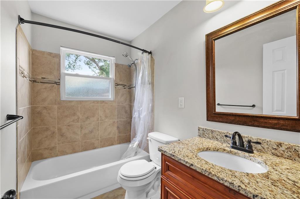 3701 Gladstone Dr Property Photo 24