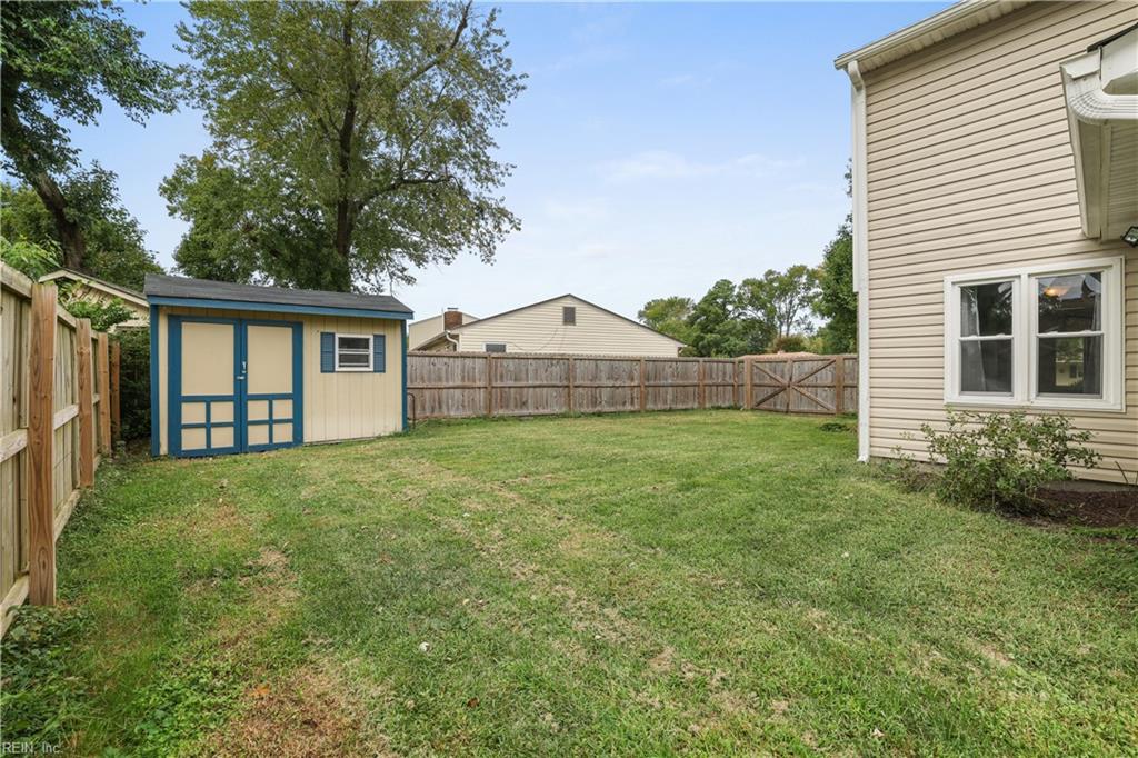 3701 Gladstone Dr Property Photo 30