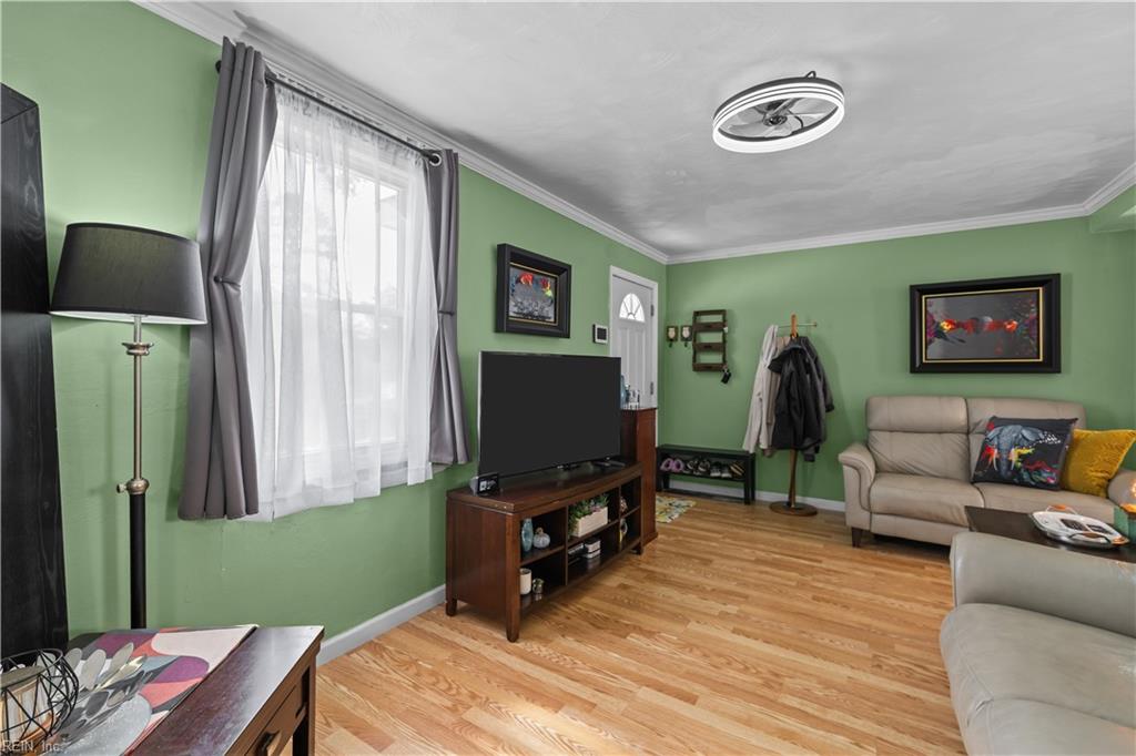 4752 Atterbury St Property Photo 2