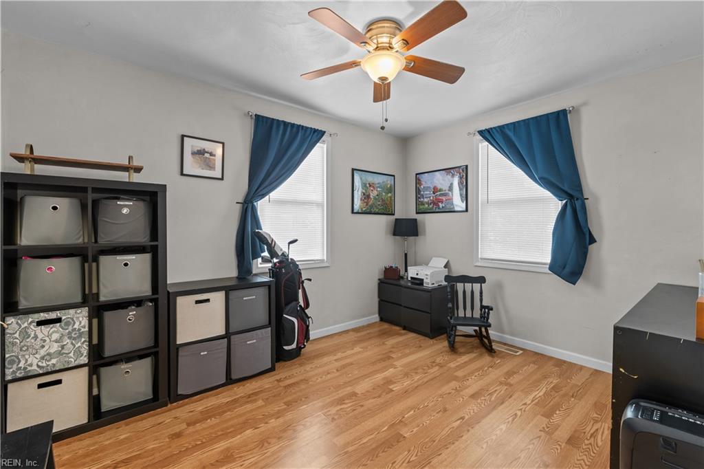 4752 Atterbury St Property Photo 10