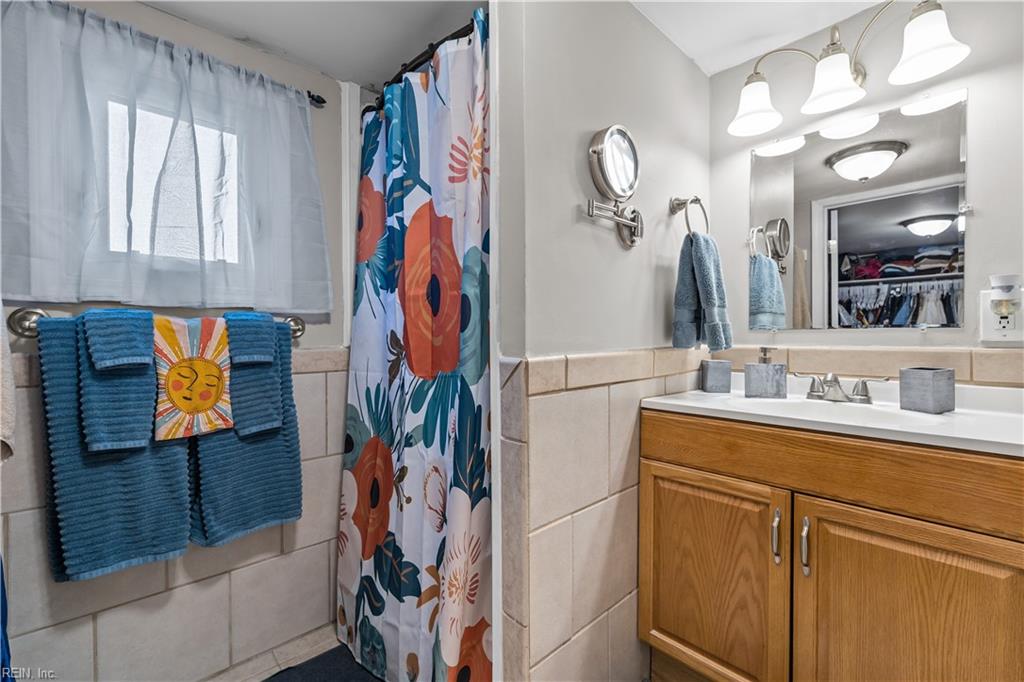 4752 Atterbury St Property Photo 19