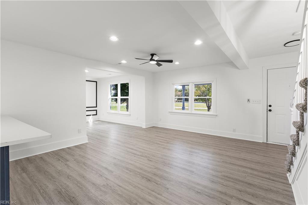 20511 Todd Ave Property Photo 4