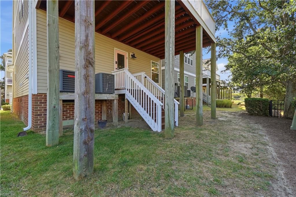 9518 3rd Bay St St Property Photo 36
