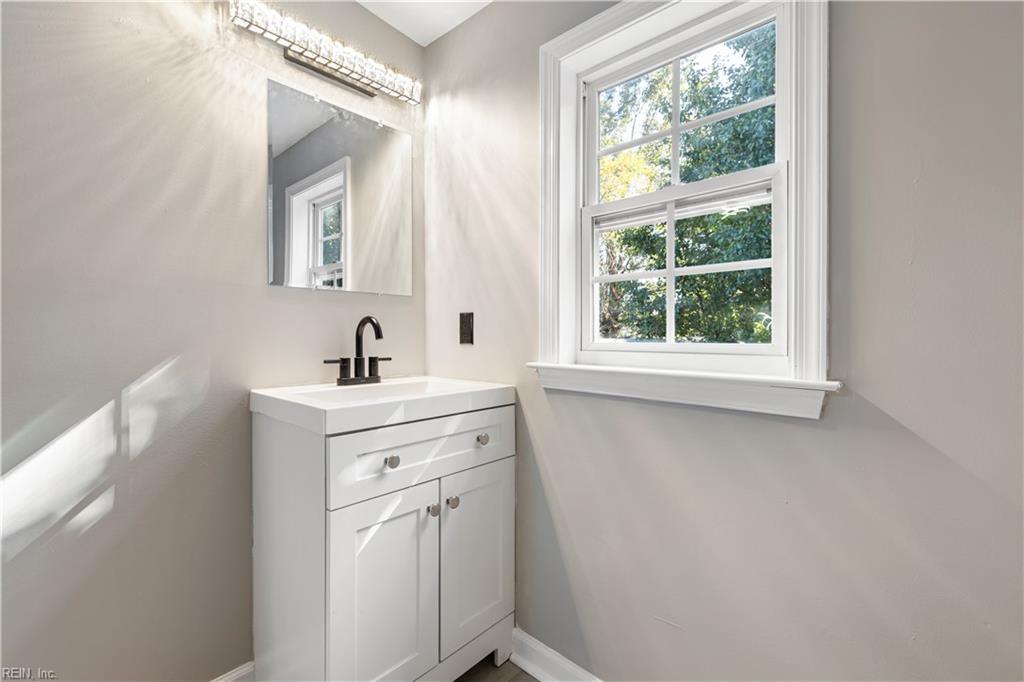 231 Lenox Ave Property Photo 32